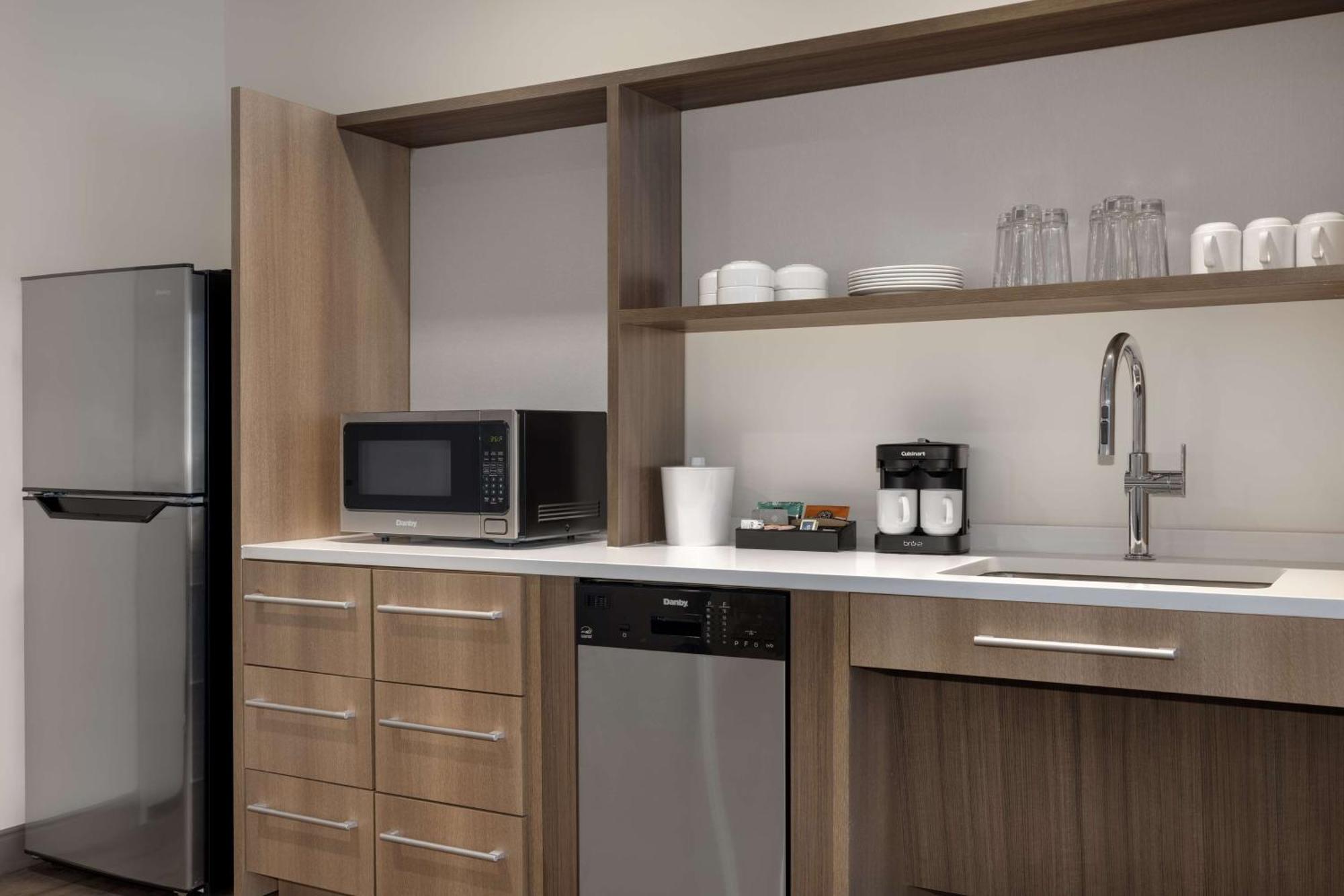 Home2 Suites By Hilton Bristol Εξωτερικό φωτογραφία