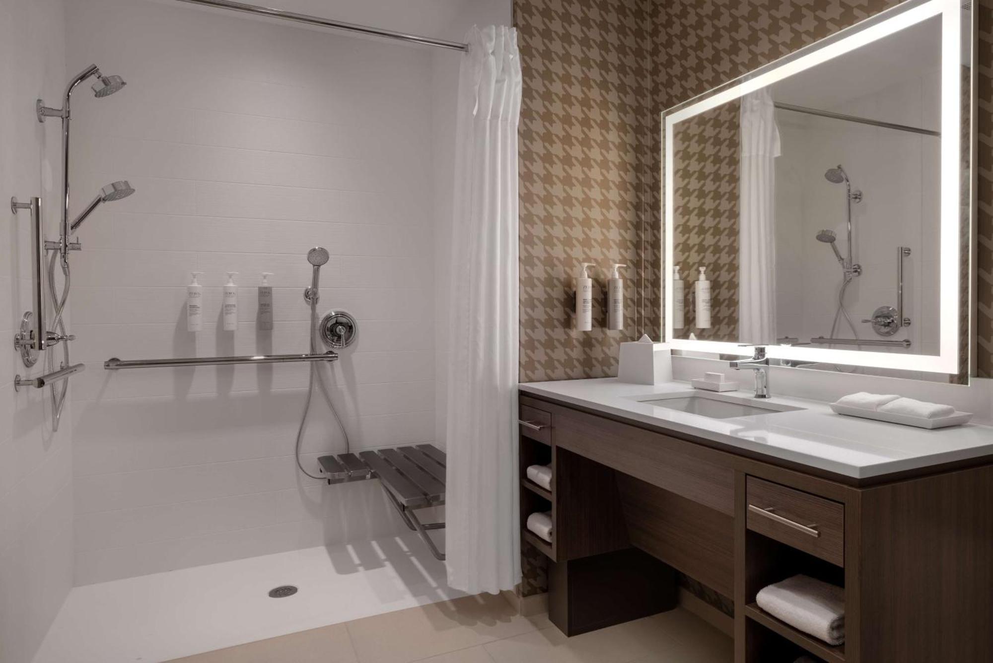 Home2 Suites By Hilton Bristol Εξωτερικό φωτογραφία