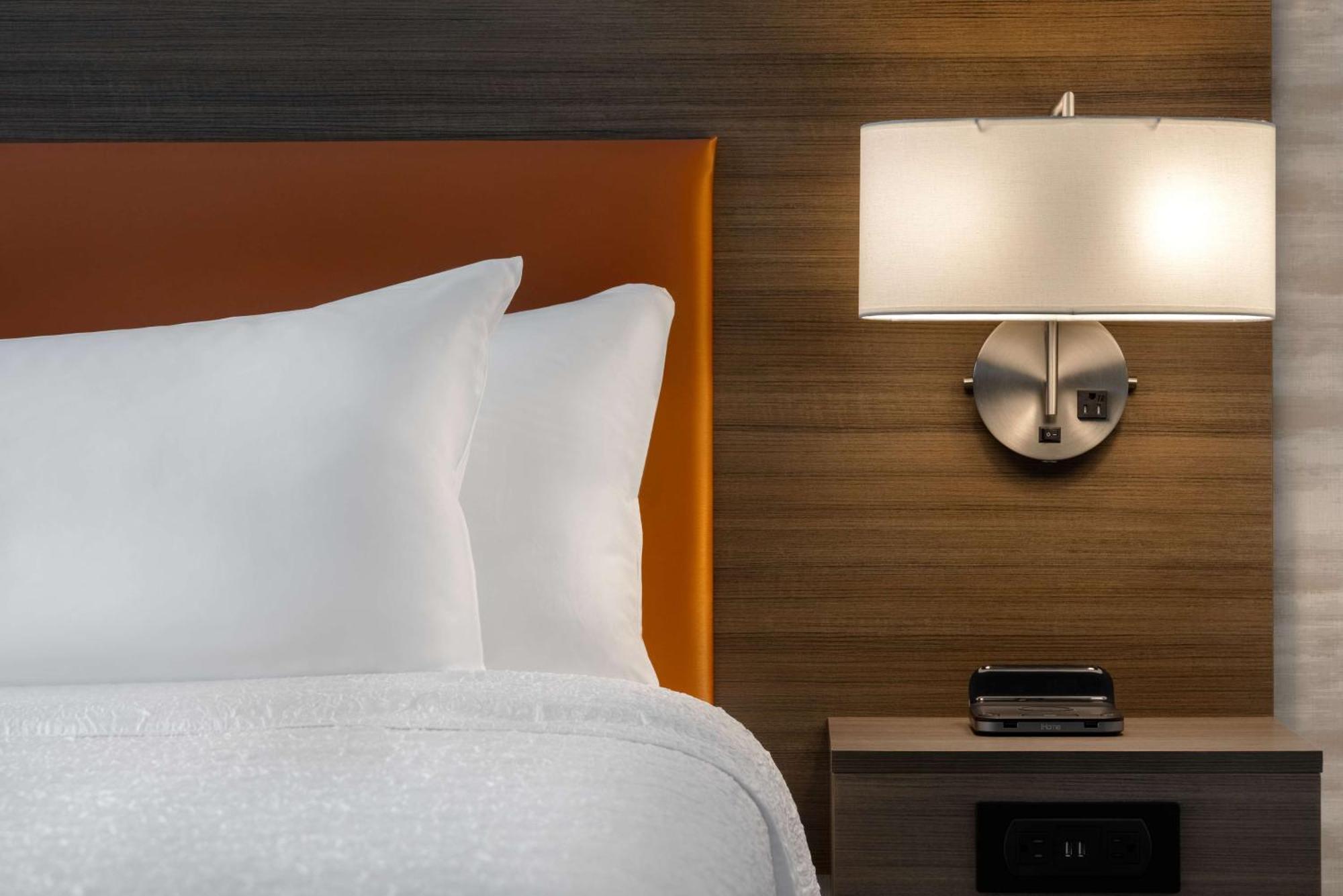 Home2 Suites By Hilton Bristol Εξωτερικό φωτογραφία