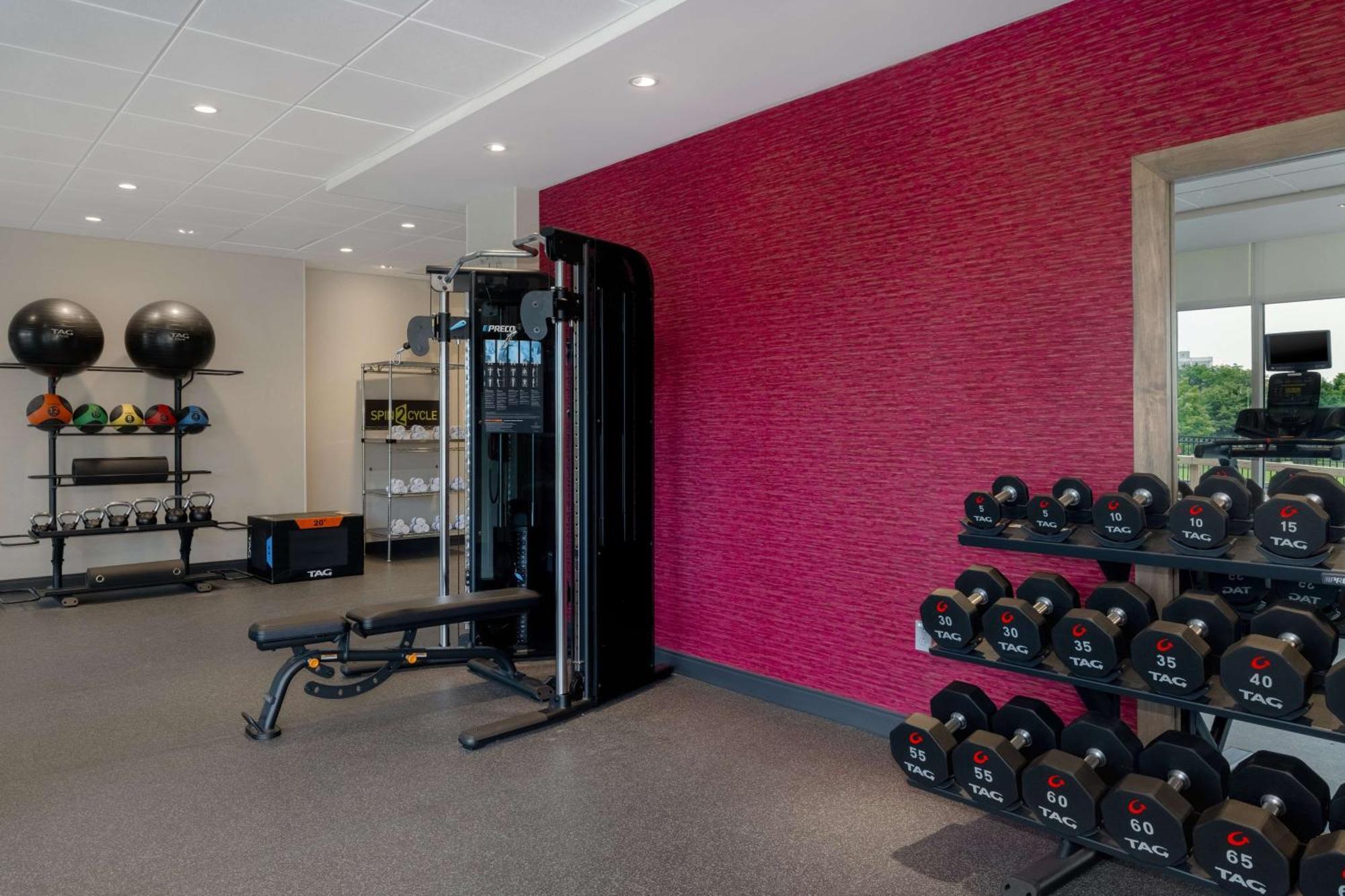Home2 Suites By Hilton Bristol Εξωτερικό φωτογραφία
