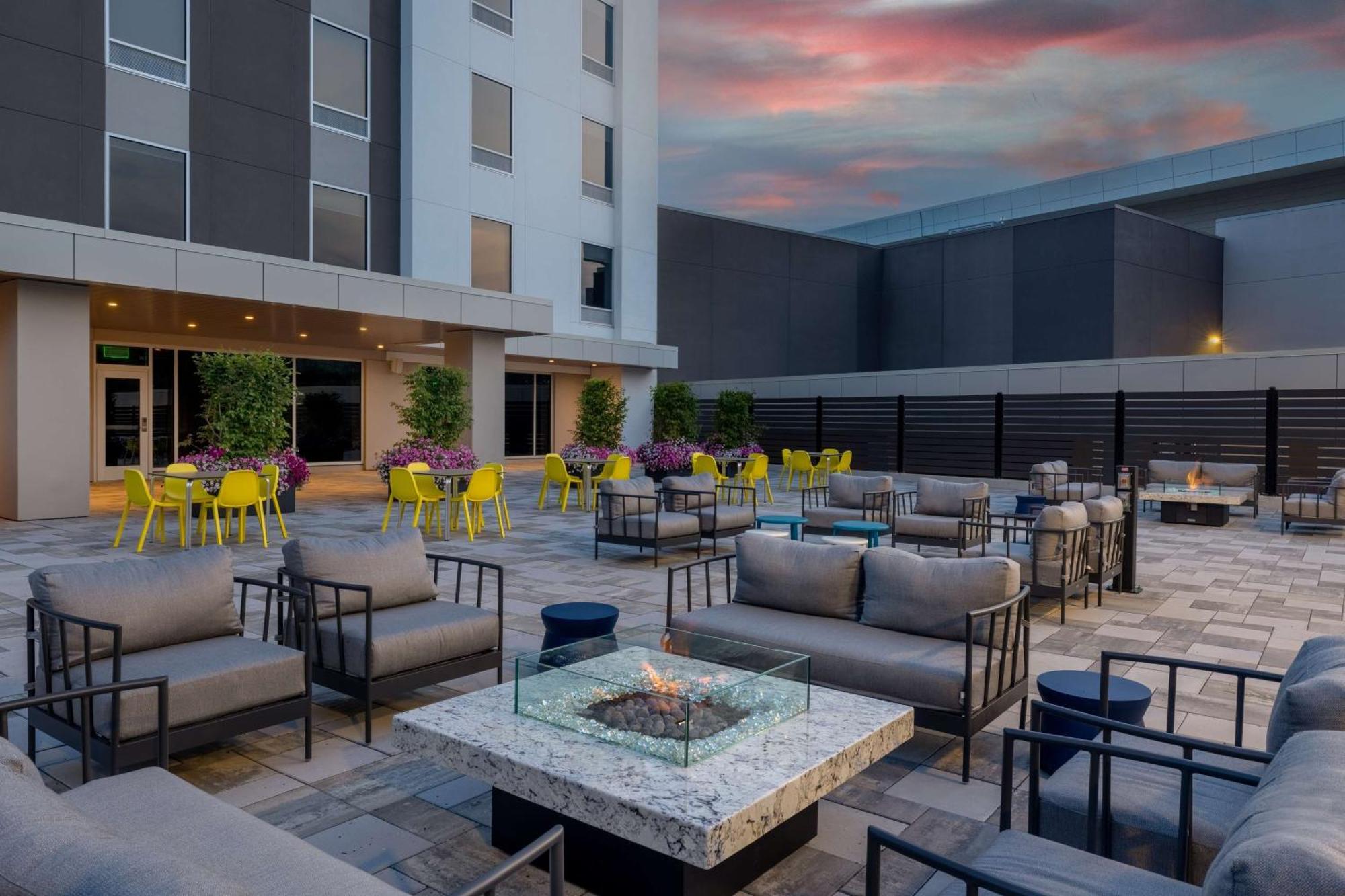 Home2 Suites By Hilton Bristol Εξωτερικό φωτογραφία