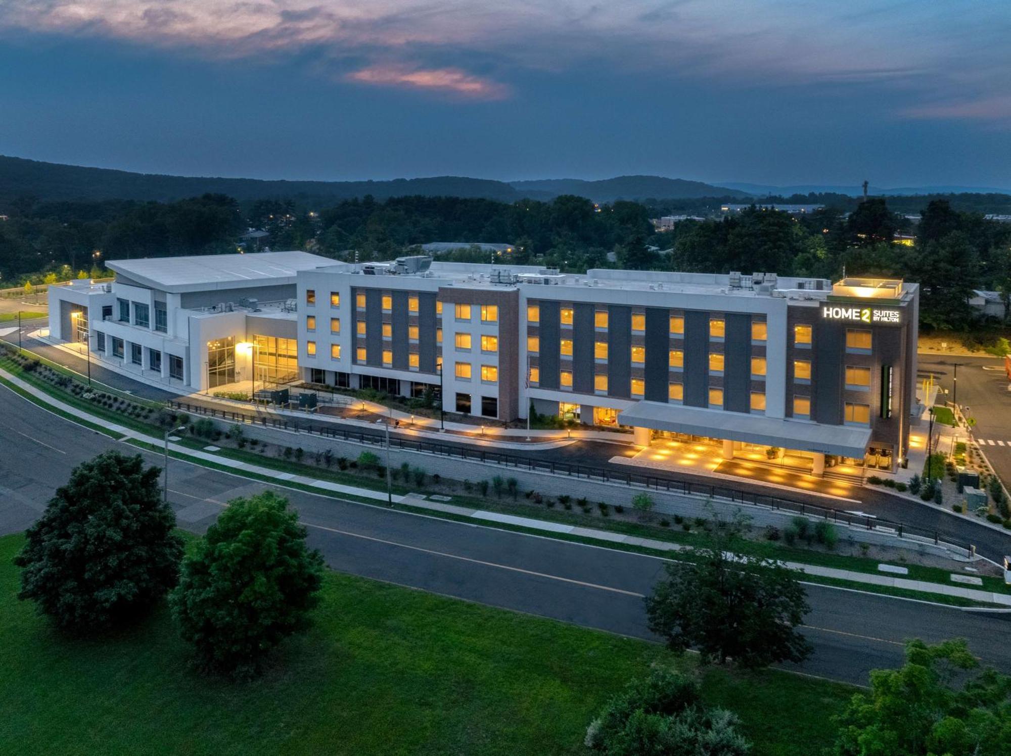 Home2 Suites By Hilton Bristol Εξωτερικό φωτογραφία